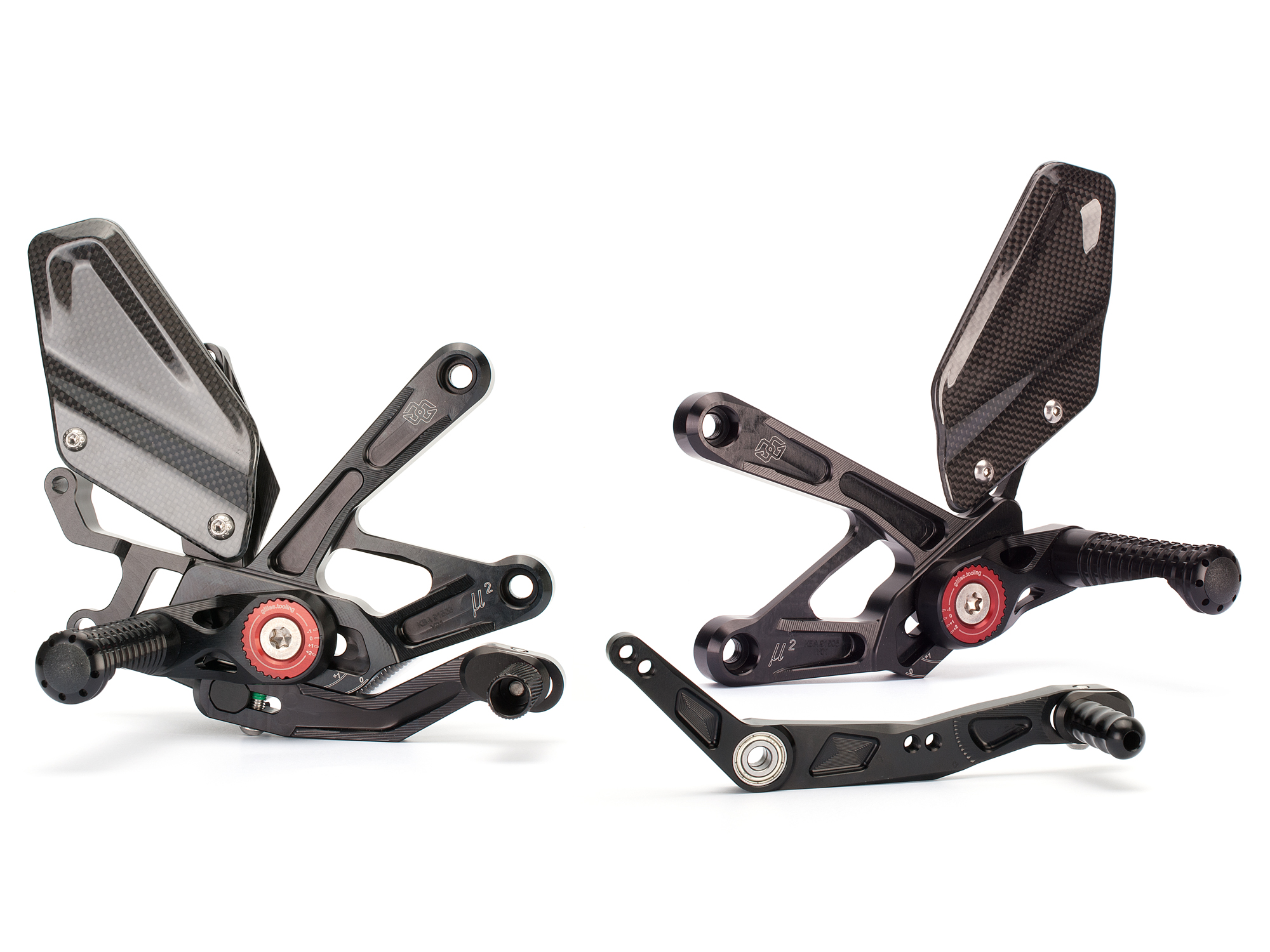 Gruppo pedane Gilles Tooling MUE2 Nera per YAMAHA YZF 1000 R1 /M 2015-2025