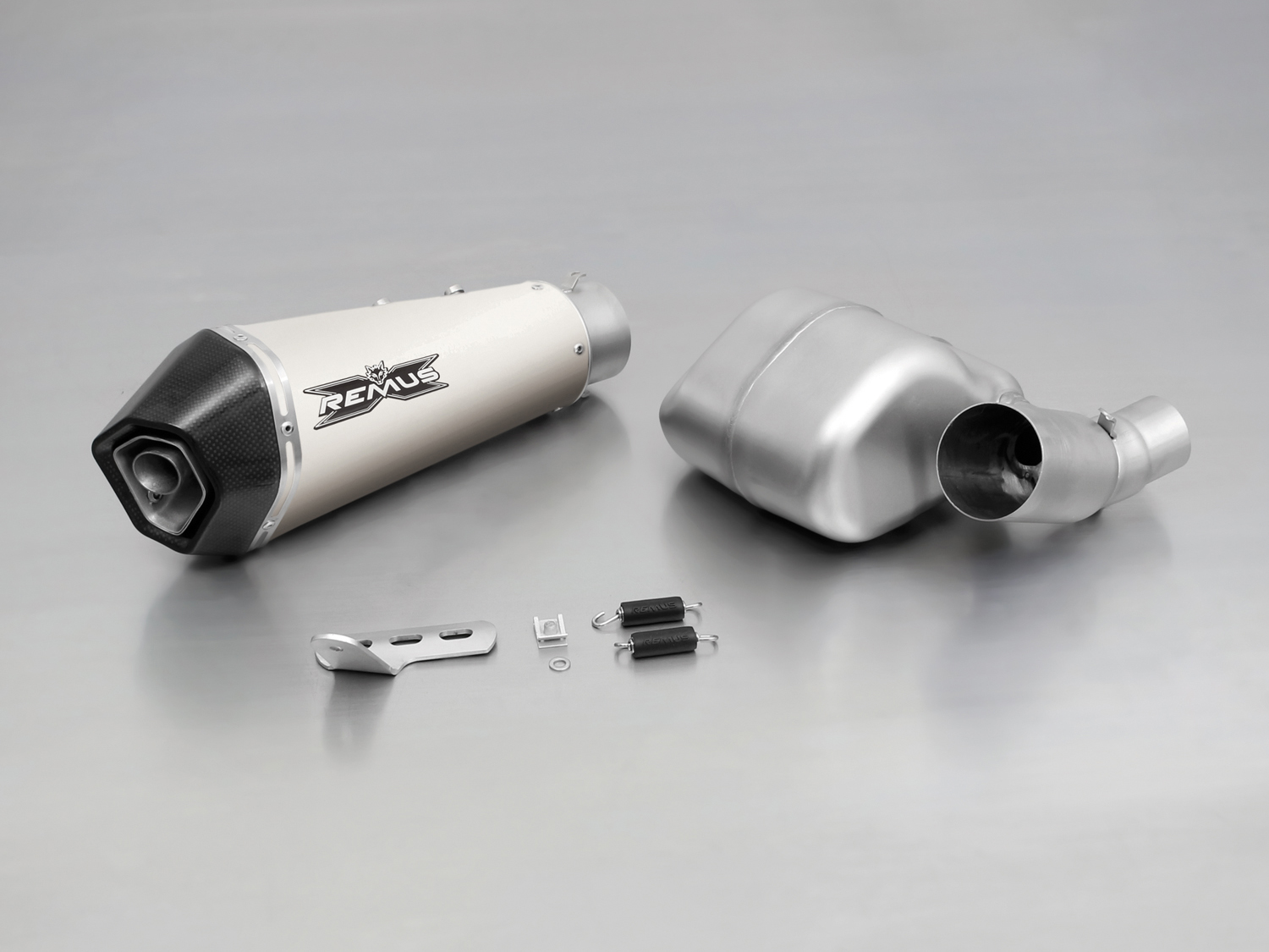 Silenziatore Remus Hypercone acciaio nero omologato per DUCATI SCRAMBLER 800 2015-2018