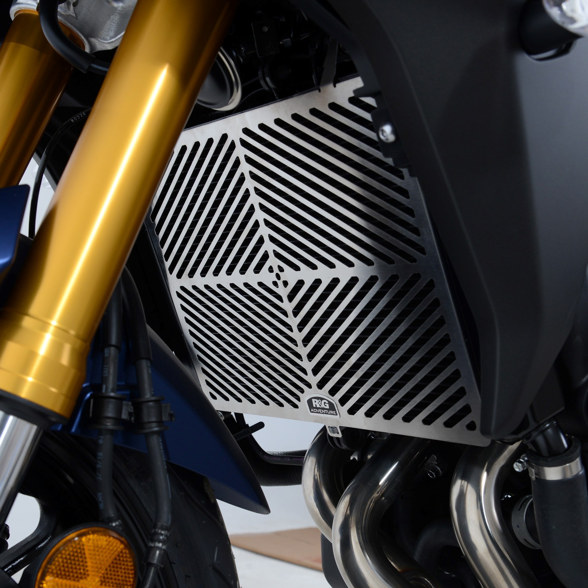R&G Racing griglia protezione radiatore acqua in acciaio inox per YAMAHA MT-09 /SP 2021-2023