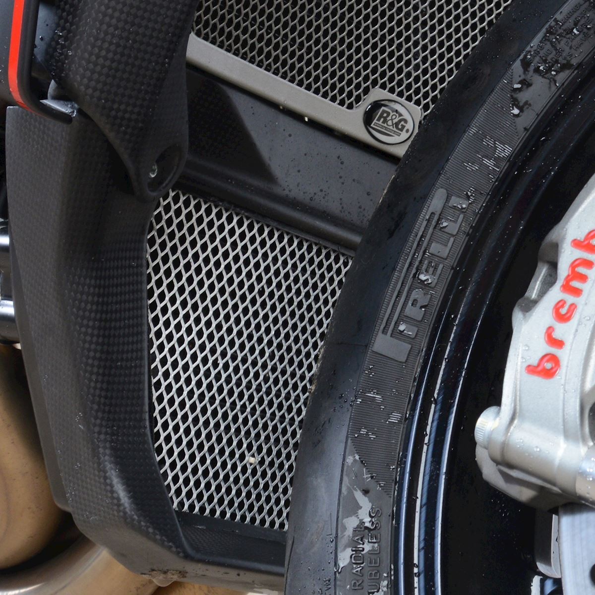 R&G Racing griglia protezione radiatore olio in alluminio per MV AGUSTA BRUTALE 1000 RR 2019-2021