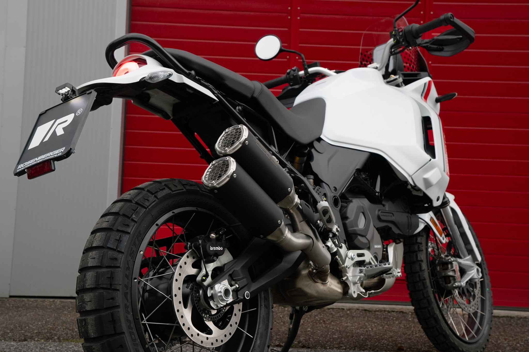 Silenziatore Remus BoostR omologato per DUCATI DESERT X 2022-2025