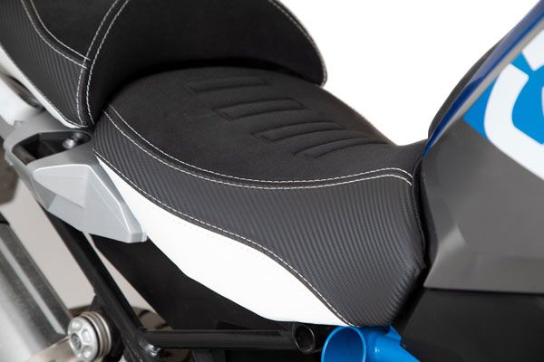 Sella anteriore ribassata 2 cm Bianca/Rossa/Blu Isotta per BMW R 1200 GS 2013-2018