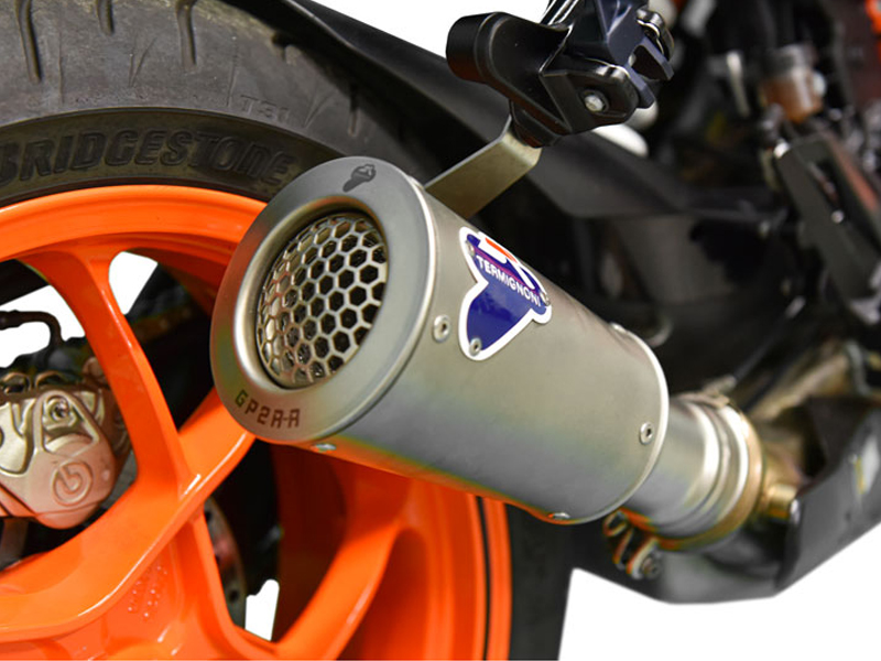 Kit Silenziatore Termignoni GP2R-R Racing in Acciaio Inox con fondello in Acciaio Inox e tubo di raccordo incluso per KTM SUPER DUKE 1290 R 2017-2019