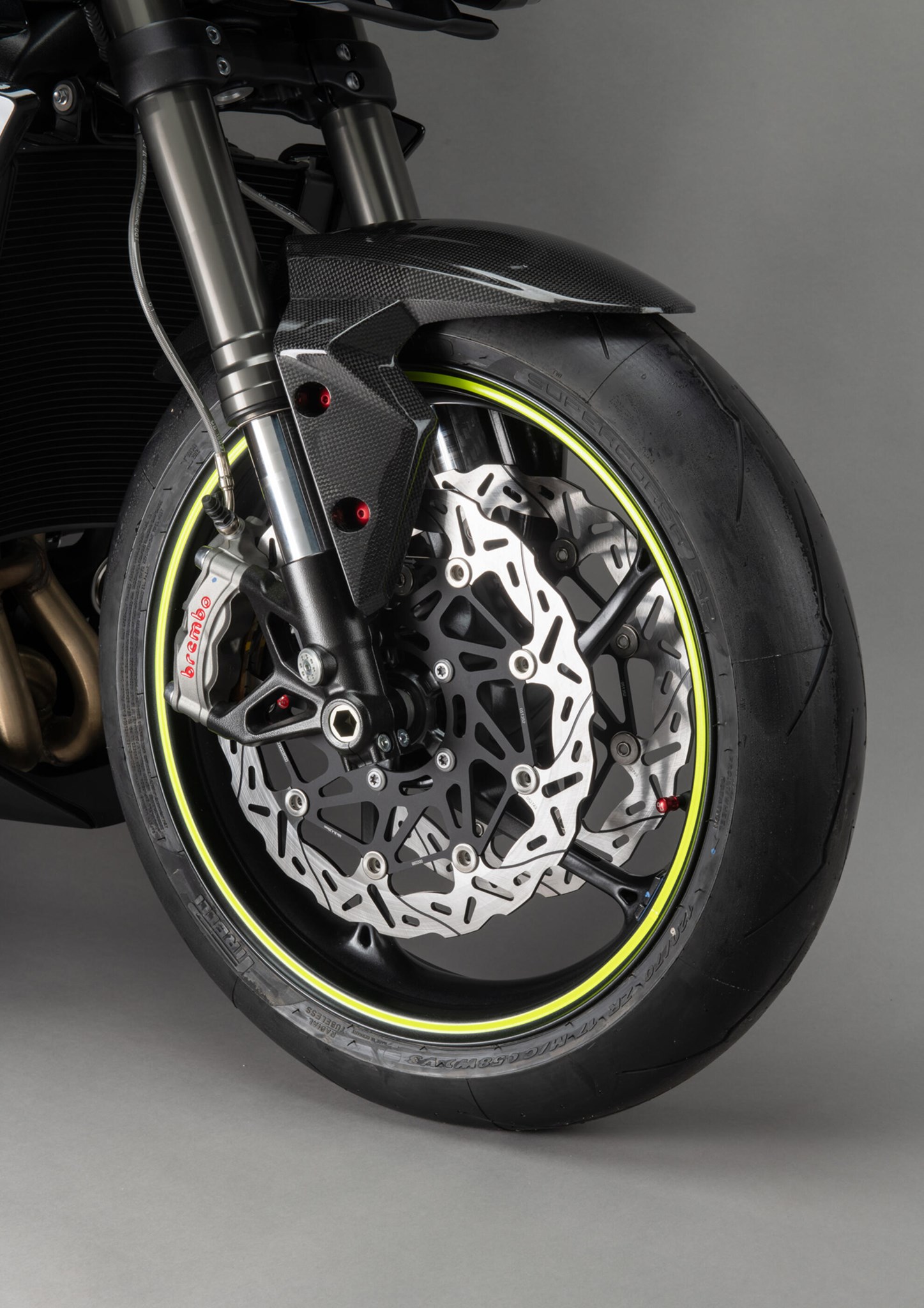 Parafango anteriore carbonio LighTech per TRIUMPH STREET TRIPLE 765 2017-2024