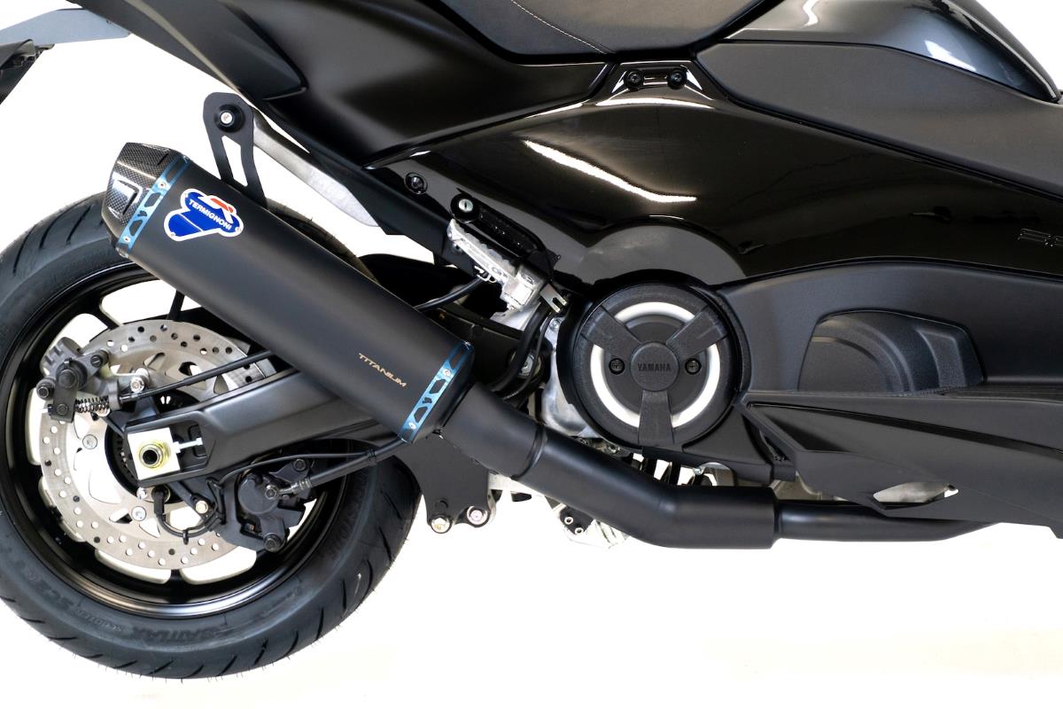 Scarico Completo Termignoni Omologato in Acciaio Inox Nero con Terminale in Titanio Nero per YAMAHA T-MAX 560 2022-2025