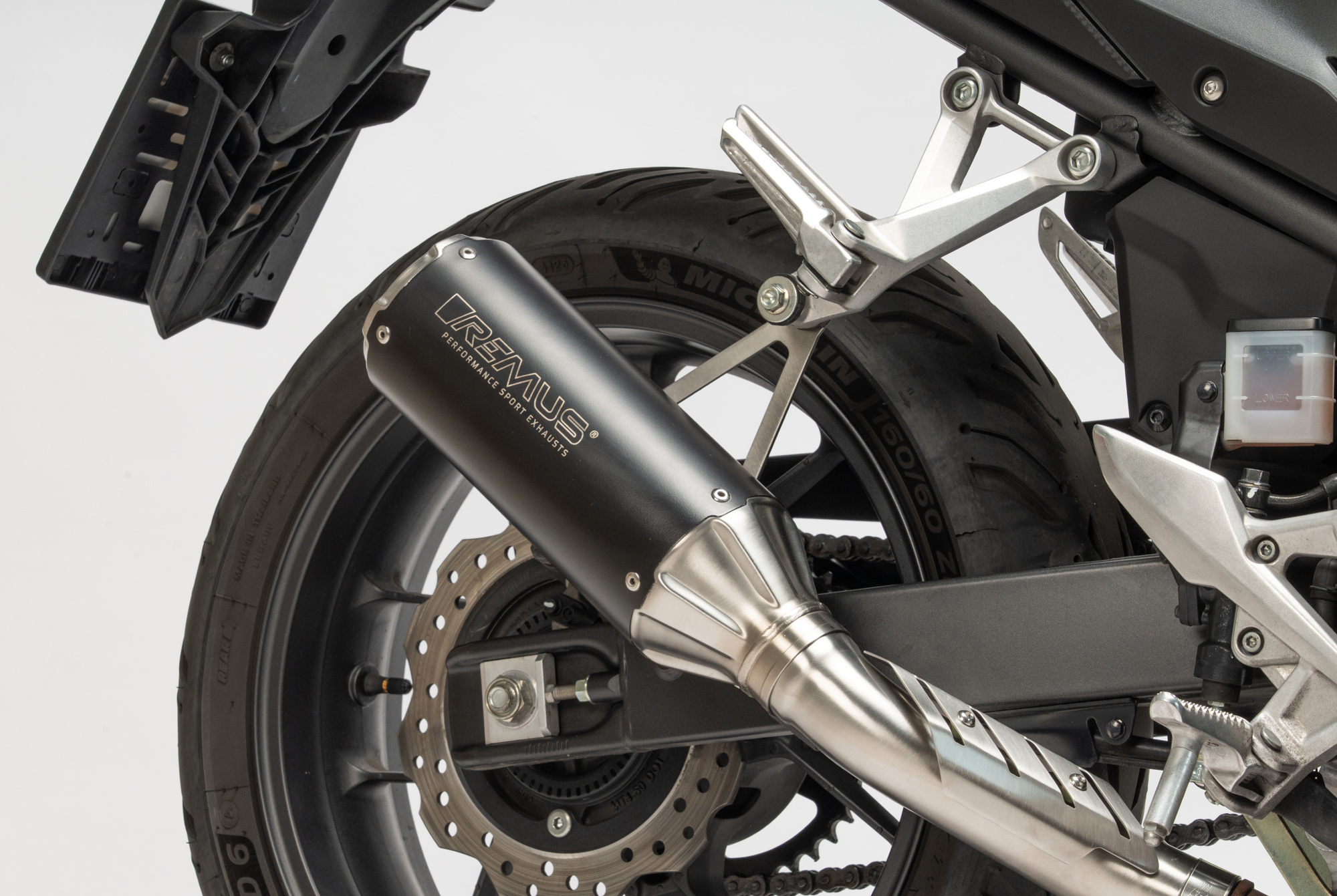 Silenziatore Remus BoostR omologato per HONDA NX 500 2025