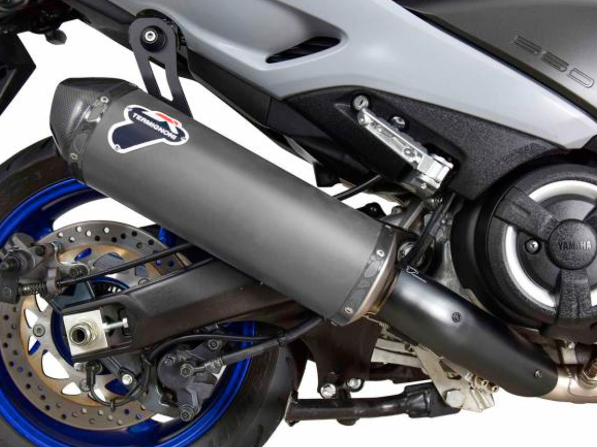 Scarico Completo Termignoni Racing in Acciaio Inox con Terminale in Titanio Grigio e Paracalore per YAMAHA T-MAX 560 2022-2025
