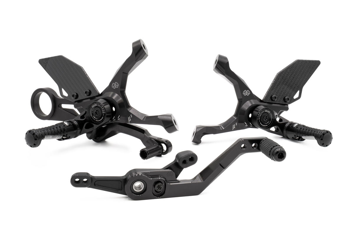 Gruppo pedane Gilles Tooling MUE2 Nera per BMW S 1000 RR 2019-2024