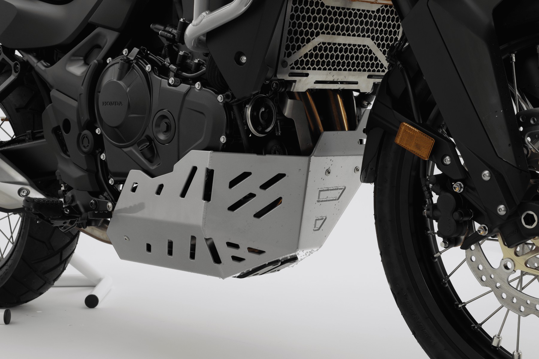 Protezione motore alluminio Grigio chiaro Isotta per HONDA XL 750 TRANSALP 2023-2024