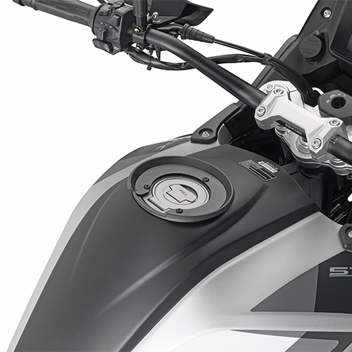 Flangia specifica per l'utilizzo di borse da serbatoio TANKLOCK per KOVE 510 X 2024