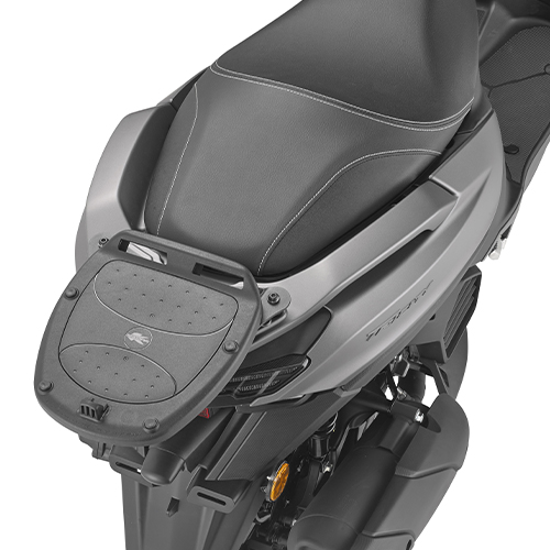 Attacco posteriore specifico per bauletto MONOLOCK per YAMAHA TRICITY 125 2025