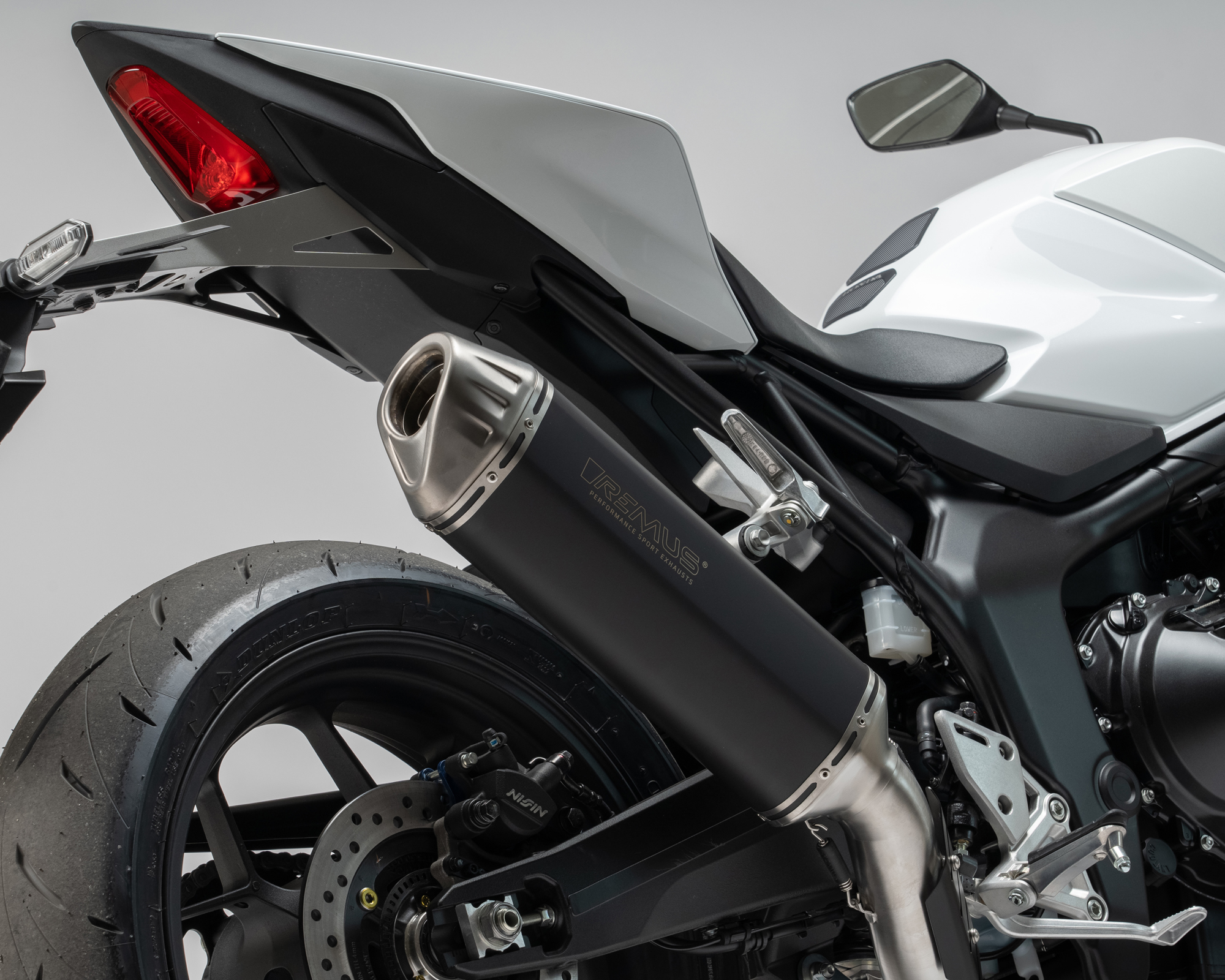 Silenziatore Remus Black Hawk Race omologato per HONDA CB 1000 HORNET 2025-2026