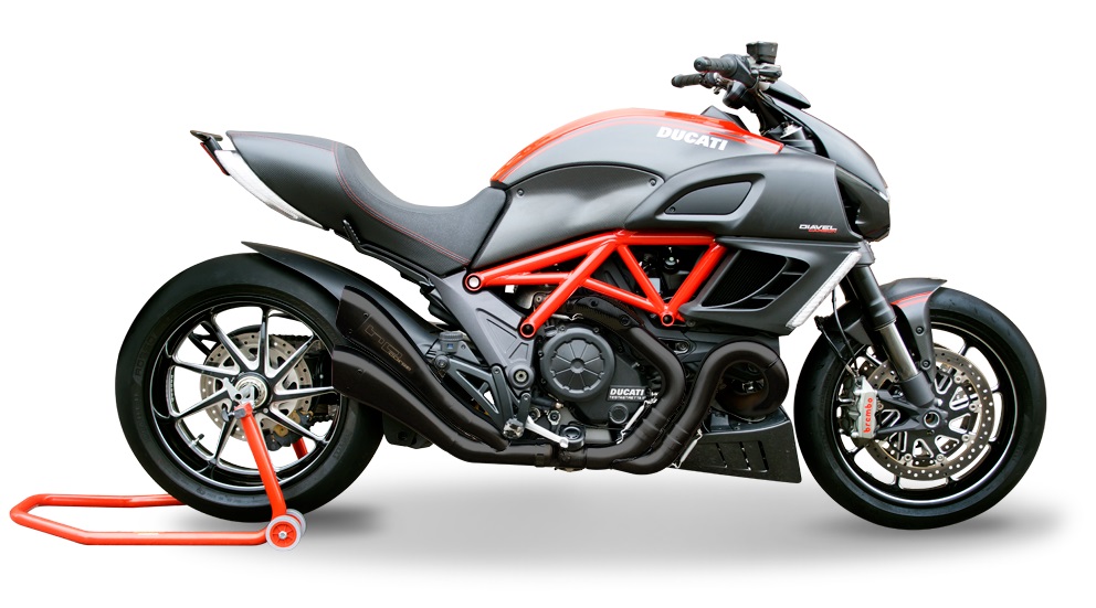 Silenziatore omologato HP Corse Hydroform Black Evolution Line per DUCATI DIAVEL 1200 2011-2016